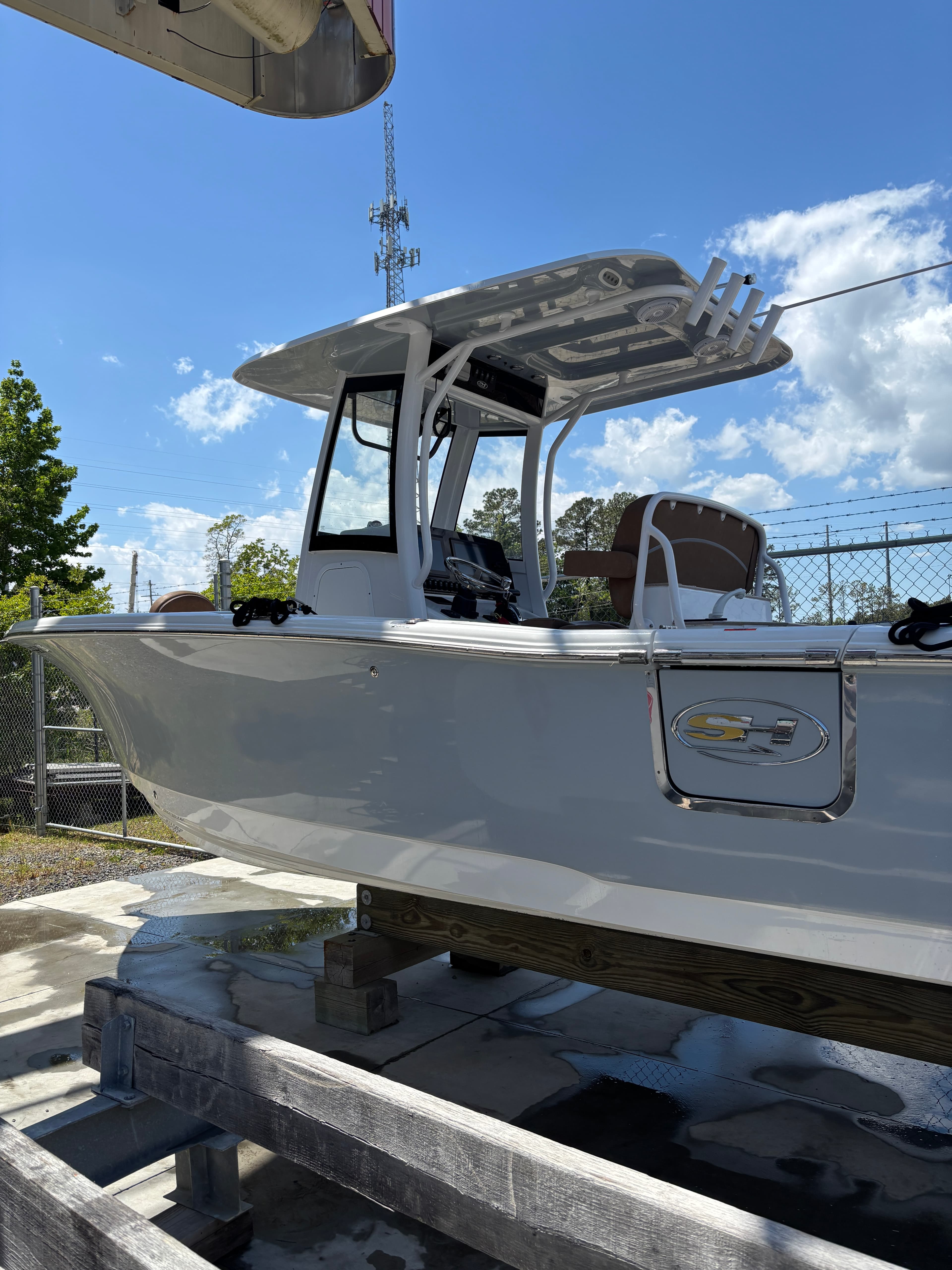 Sea Hunt grey hull polish