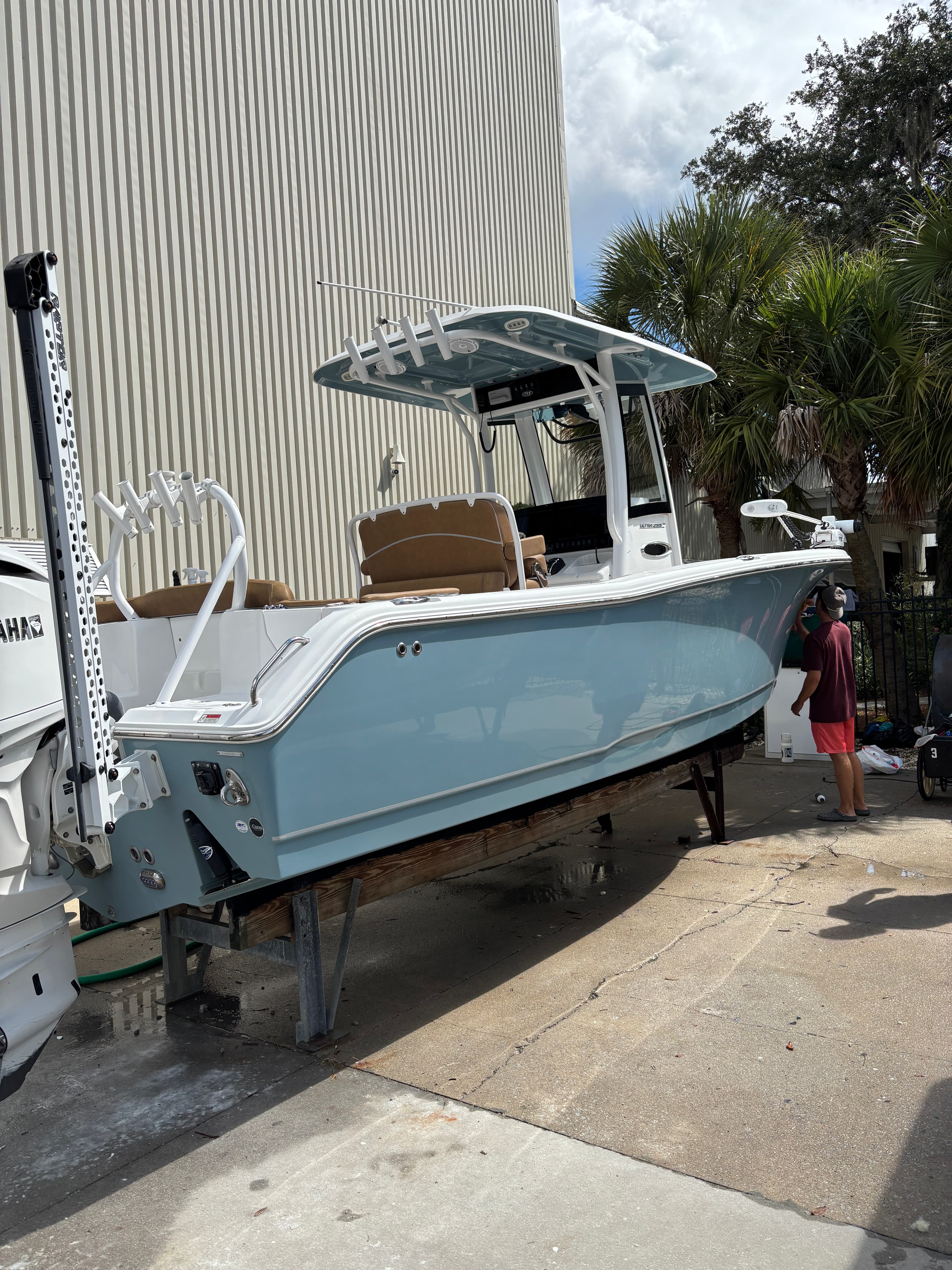 Sea Hunt sky blue hull detail